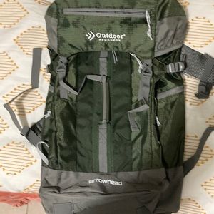 Selling brand new outdoor products, arrow head backpack , good for outside!!!!